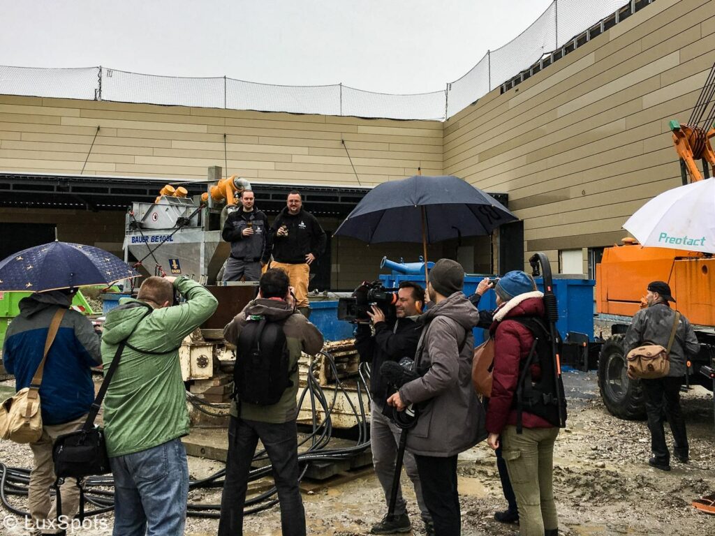 Gründer Steffen Marx mit seinem Braumeister Simon Rossmann auf dem neuen Unternehmensgelände